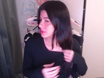 Cassiealvarez Chaturbate stream image from December 06, 2025