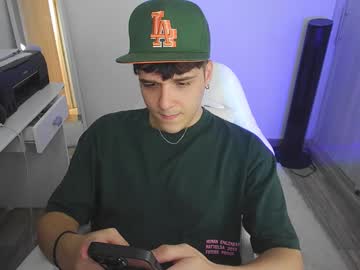 Hun_Damer Chaturbate stream image from December 06, 2025