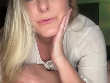 Wet_Scarlett72 Chaturbate stream image from December 06, 2025