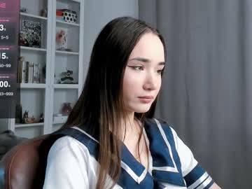 Lillllos Chaturbate stream image from December 06, 2025