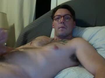 Latenightlen Chaturbate stream image from December 06, 2025