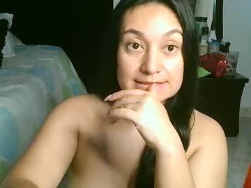 Akanekihm Chaturbate stream image from December 06, 2025