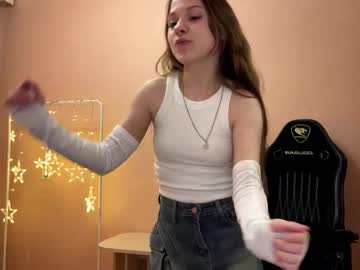 Krystlehymel Chaturbate stream image from December 06, 2025