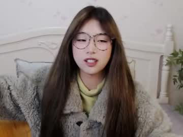 Charlottelin Chaturbate stream image from December 06, 2025