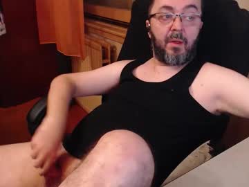 Max818k Chaturbate stream image from December 06, 2025