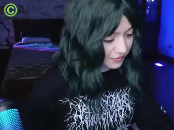 Queenofwandss Chaturbate stream image from December 06, 2025