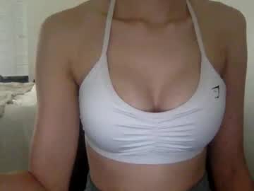 Blackcardbimbo Chaturbate stream image from December 07, 2025