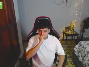 Paul_Crewe Chaturbate stream image from December 07, 2025