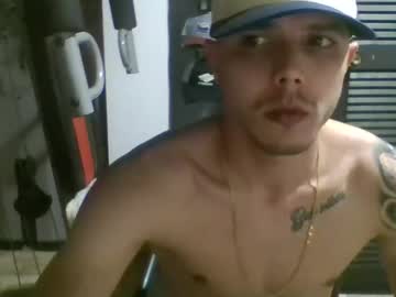 Dondoscientos Chaturbate stream image from December 07, 2025