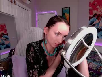 Veeweatherbee Chaturbate stream image from December 07, 2025