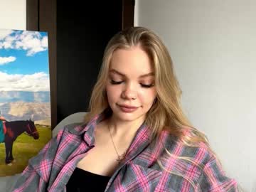 Adrianasegrest Chaturbate stream image from December 07, 2025