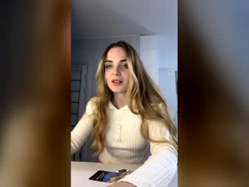 Sweet_Cute98 Chaturbate stream image from December 07, 2025