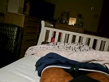 Chrisgogo121 Chaturbate stream image from December 08, 2025