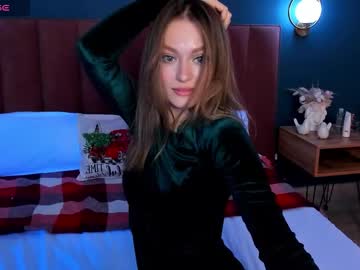 Evelynpoole Chaturbate stream image from December 08, 2025
