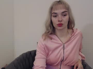 Beauty_Xpolly Chaturbate stream image from December 08, 2025
