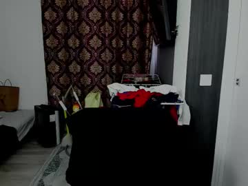 Sexxymuscles4u Chaturbate stream image from December 08, 2025