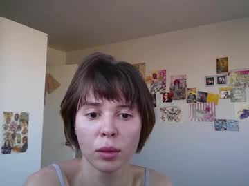 Thechloee Chaturbate stream image from December 08, 2025