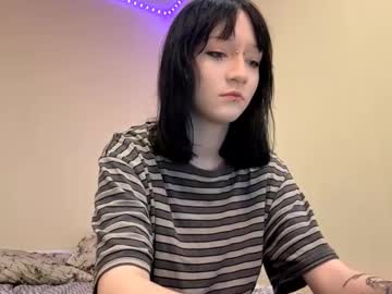 Latoniaarntt Chaturbate stream image from December 08, 2025