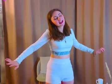 Jenellroncskevitz Chaturbate stream image from December 08, 2025
