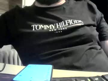 Niewidoczny26 Chaturbate stream image from December 08, 2025
