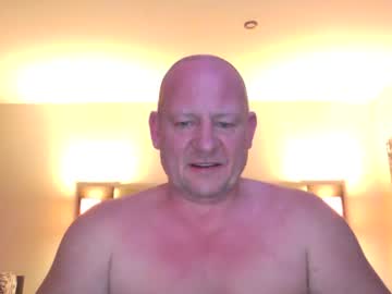 Col4nows Chaturbate stream image from December 08, 2025
