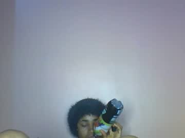 Wetdripbitch Chaturbate stream image from December 08, 2025