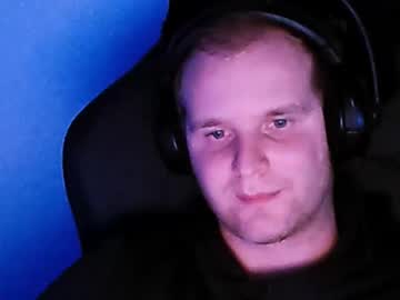 Croissant911 Chaturbate stream image from December 09, 2025