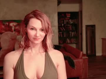 Kaileeshy Chaturbate stream image from December 09, 2025