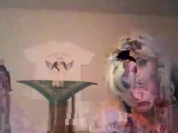 Laruska104 Chaturbate stream image from December 09, 2025