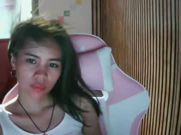 Yannifayeee Chaturbate stream image from December 09, 2025