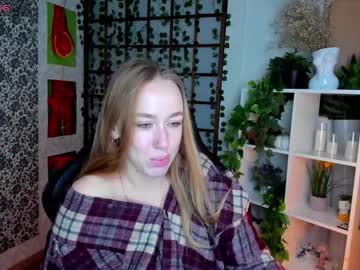 Nikki_Cuddle Chaturbate stream image from December 09, 2025