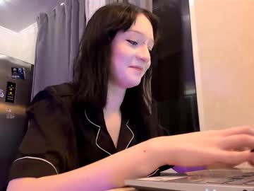 Shirleyboulet Chaturbate stream image from December 09, 2025