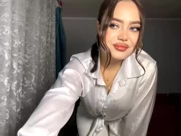 Gwennsiravo Chaturbate stream image from December 09, 2025
