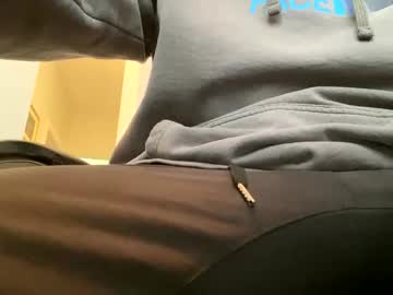 H0rnyhubb Chaturbate stream image from December 09, 2025