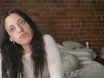 Maedaybaby Chaturbate stream image from December 09, 2025