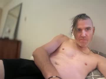 Cloudzandcouples Chaturbate stream image from December 09, 2025