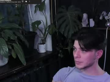 Whiteegrimm Chaturbate stream image from December 09, 2025