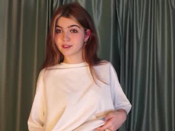 Fannyray Chaturbate stream image from December 09, 2025