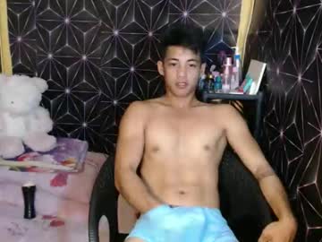 Johnydestroyer Chaturbate stream image from December 09, 2025
