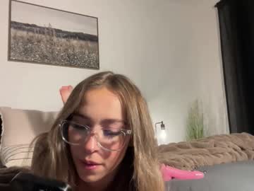 Kiraskys_ Chaturbate stream image from December 09, 2025