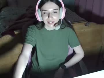 Alisonfieldsxo Chaturbate stream image from December 10, 2025