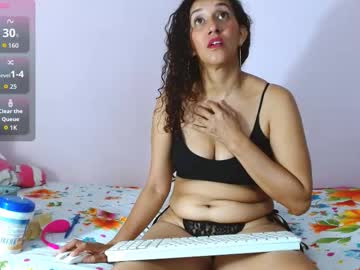 Latina35morena Chaturbate stream image from December 10, 2025
