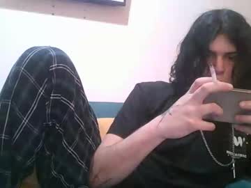 Kenknk Chaturbate stream image from December 10, 2025