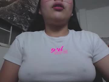 Elinaax Chaturbate stream image from December 10, 2025