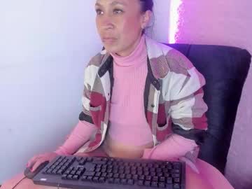 Cristalamelie Chaturbate stream image from December 10, 2025