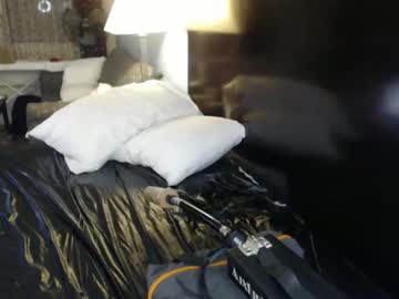 Massimono Chaturbate stream image from December 10, 2025