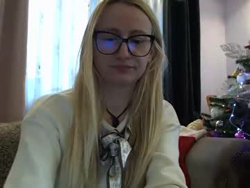 Lolly_Kaia Chaturbate stream image from December 10, 2025