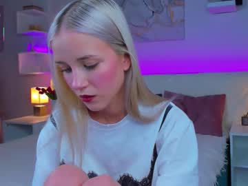 Anellyball_ Chaturbate stream image from December 10, 2025