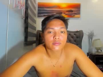 Moreno_Hunk44 Chaturbate stream image from December 10, 2025
