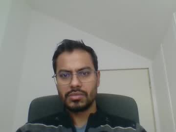 Sharmamanxyz Chaturbate stream image from December 10, 2025